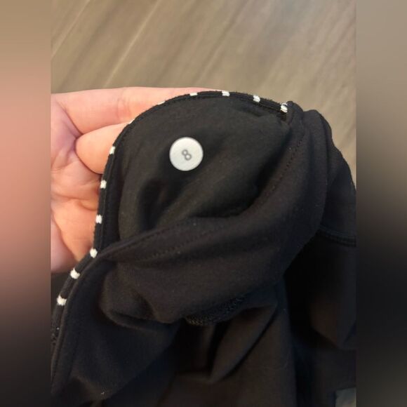 Lululemon Groove Pants Black Fold-Over Waistband Size 8 - Picture 8 of 9